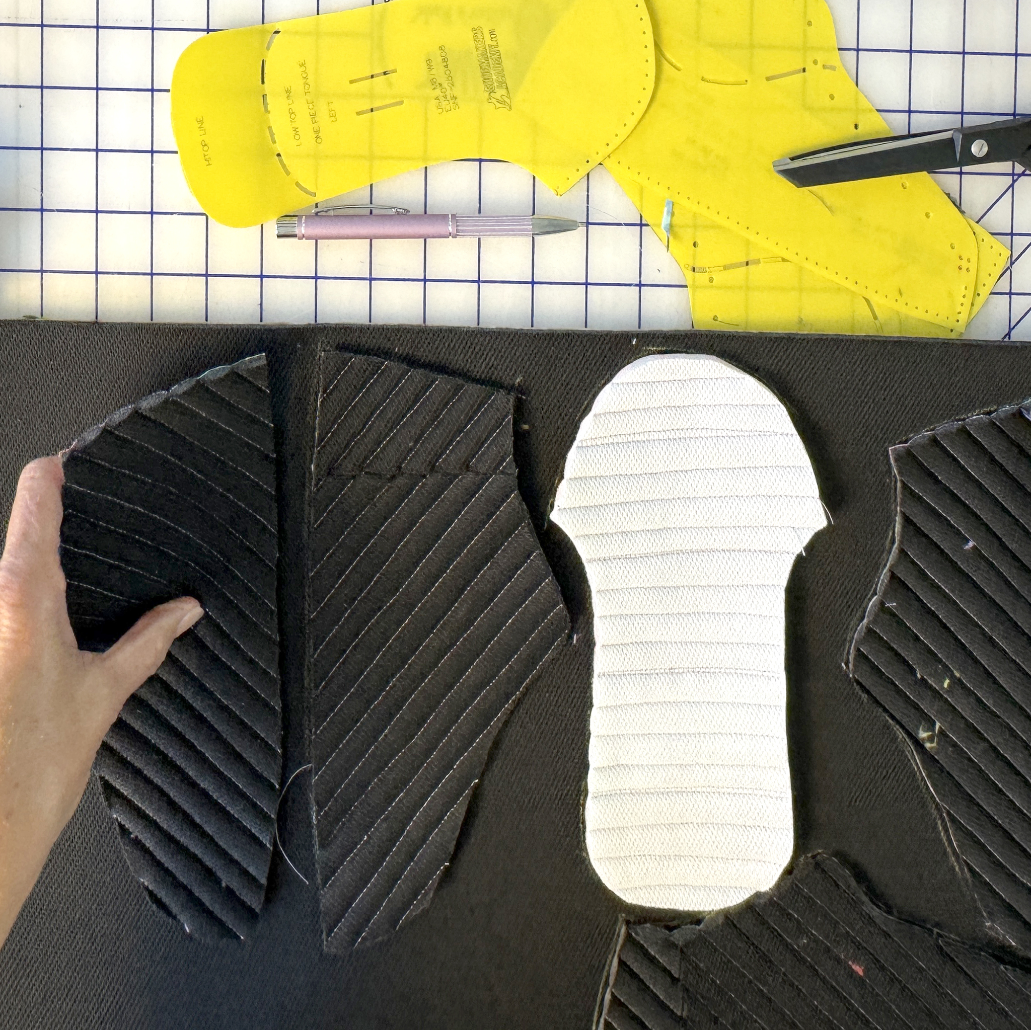 quilted Sneaker lining fabric with foam fabric